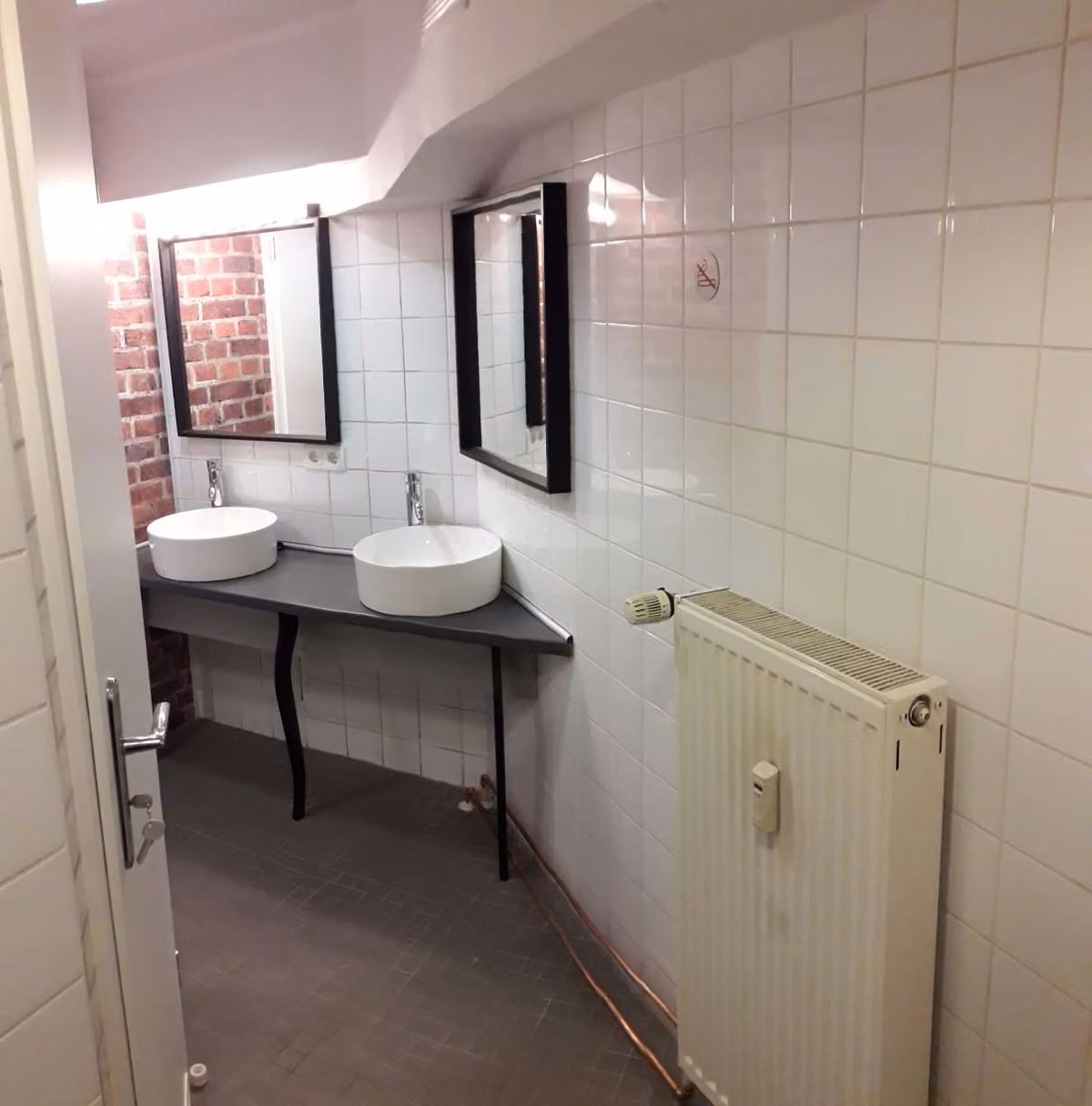 UG wc