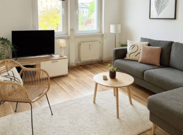 Bezugsfreie 1-Zimmer Wohnung im schönen Altbau nahe Spandauer Altstadt!, 13585 Berlin, Etagenwohnung