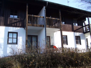 RESERVIERT!!! Galeriewohnung mit Balkon im schönen Erholungsgebiet im Bayerischen Wald!, 94065 Waldkirchen, Etagenwohnung