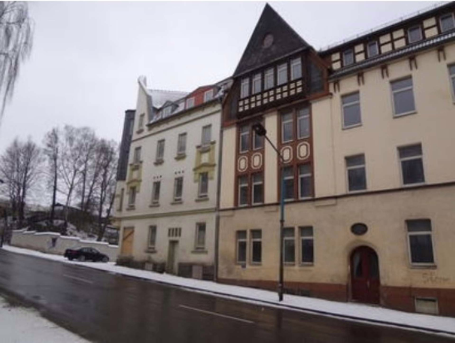 1 - Leerstehende 3-Zimmer-Wohnung in Werdau, renovierungsbedürftig!!