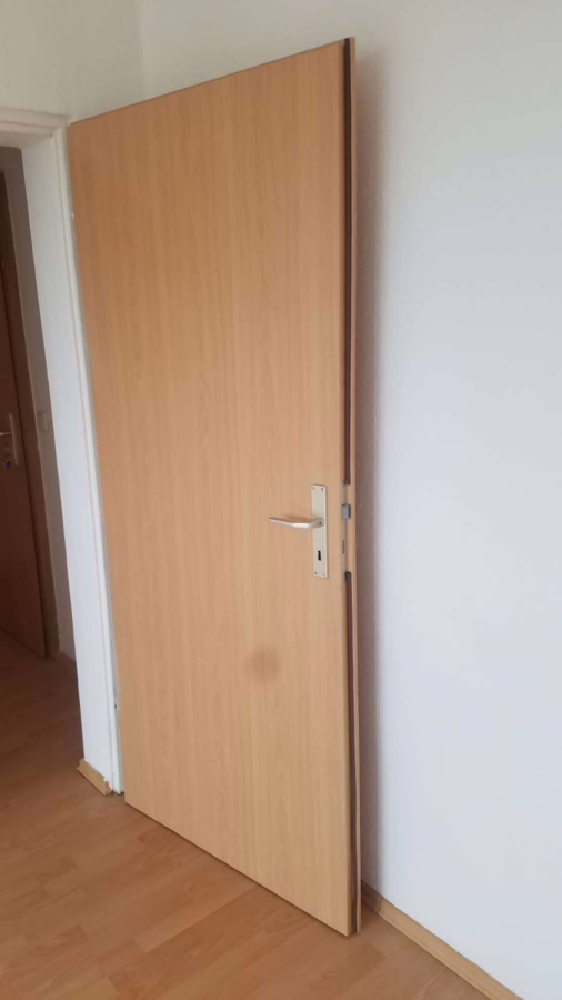 PHOTO-2022-08-15-09-28-00 - RESERVIERT!!!Vermietete renovierte 1-Zimmer Wohnung in Altenburg